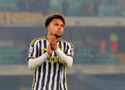 半岛体育入口-包含尤文图斯后防失误频频，丢失宝贵积分的词条