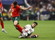 半岛体育投注-国际足球体育圈热议欧国联比赛，备受观众期待的简单介绍