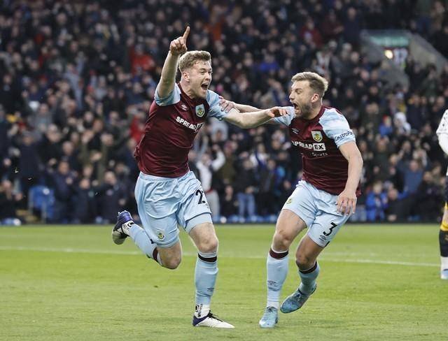 布里斯托城胜利，英冠升级形势渐入佳境的简单介绍