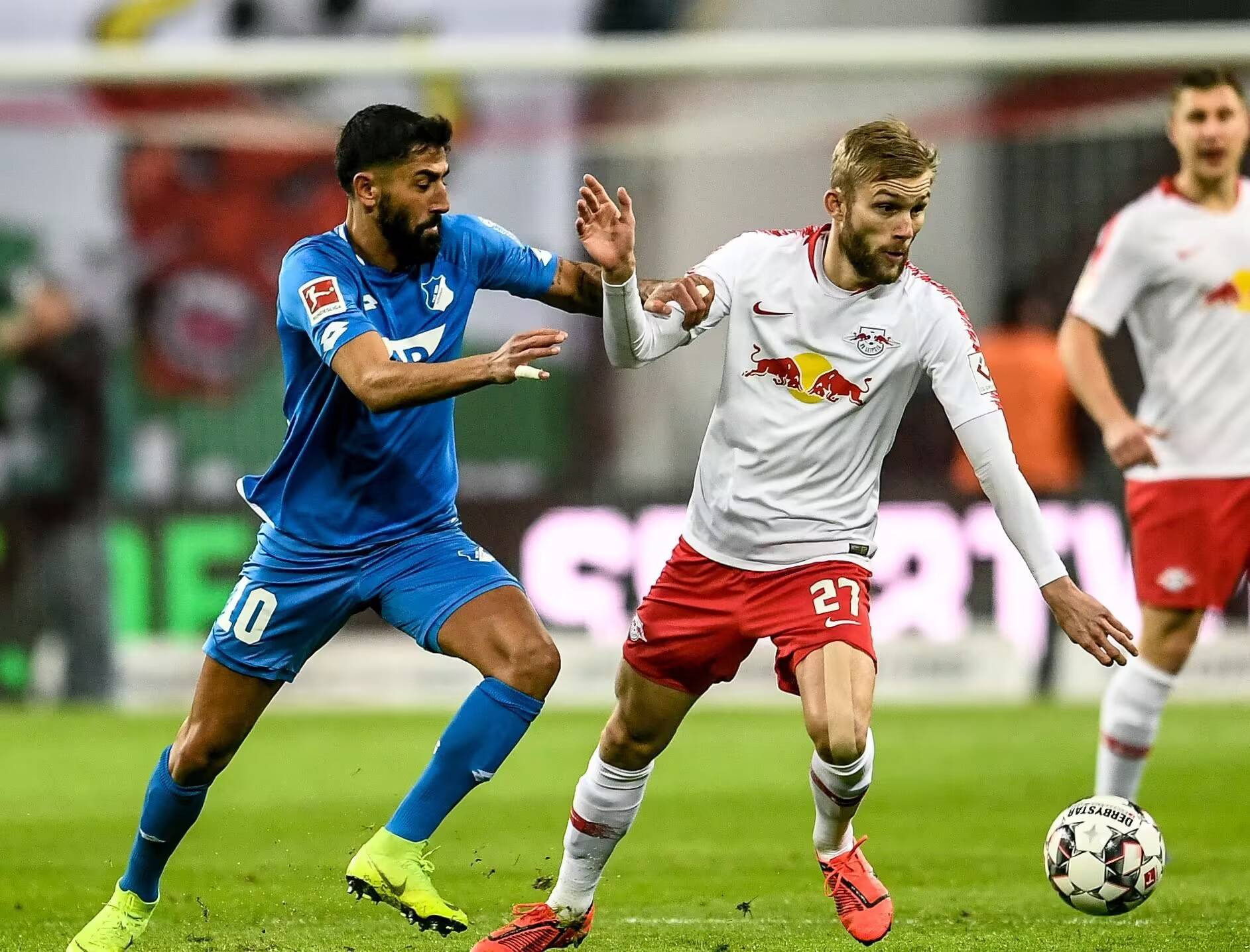 包含狼队主场战胜伯恩茅斯，状态火热保持上升的词条