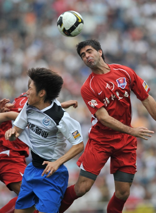 江苏舜天迎战老对手大连实德，谁能笑到最后？