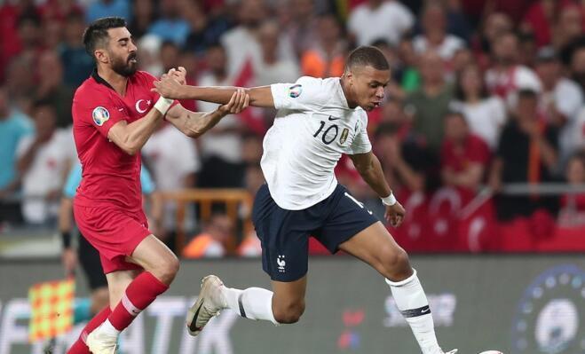 欧预赛比赛上的埃及队实现大逆转，晋级下一轮的简单介绍