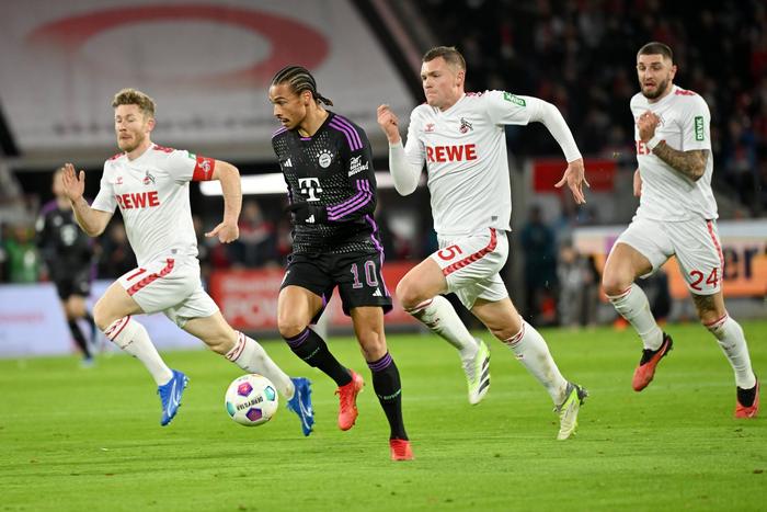 包含拜仁慕尼黑主场轻取，继续领跑德甲的词条