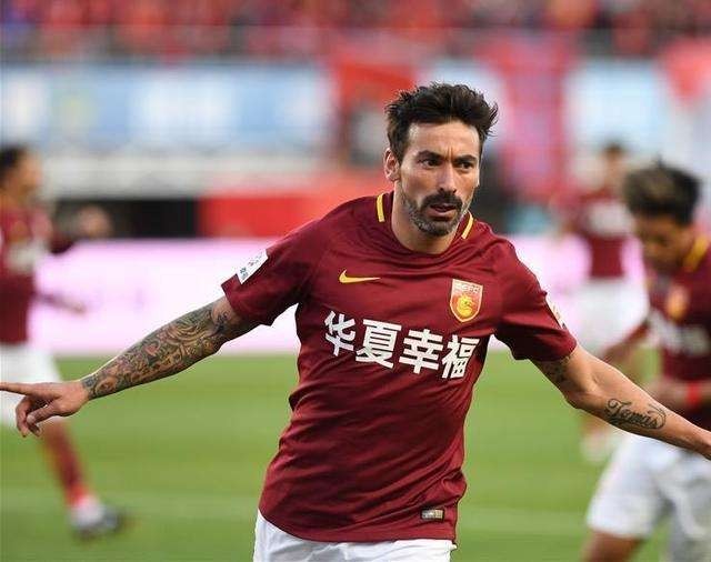 包含河北华夏主场取胜，展现团结协作精神的词条