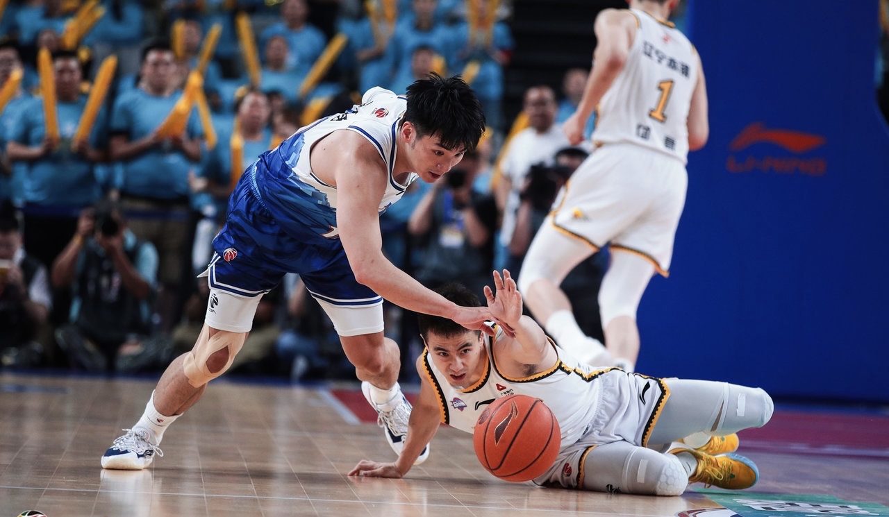 澳门队在比赛中实力逆袭，成功摘得比赛胜利的简单介绍