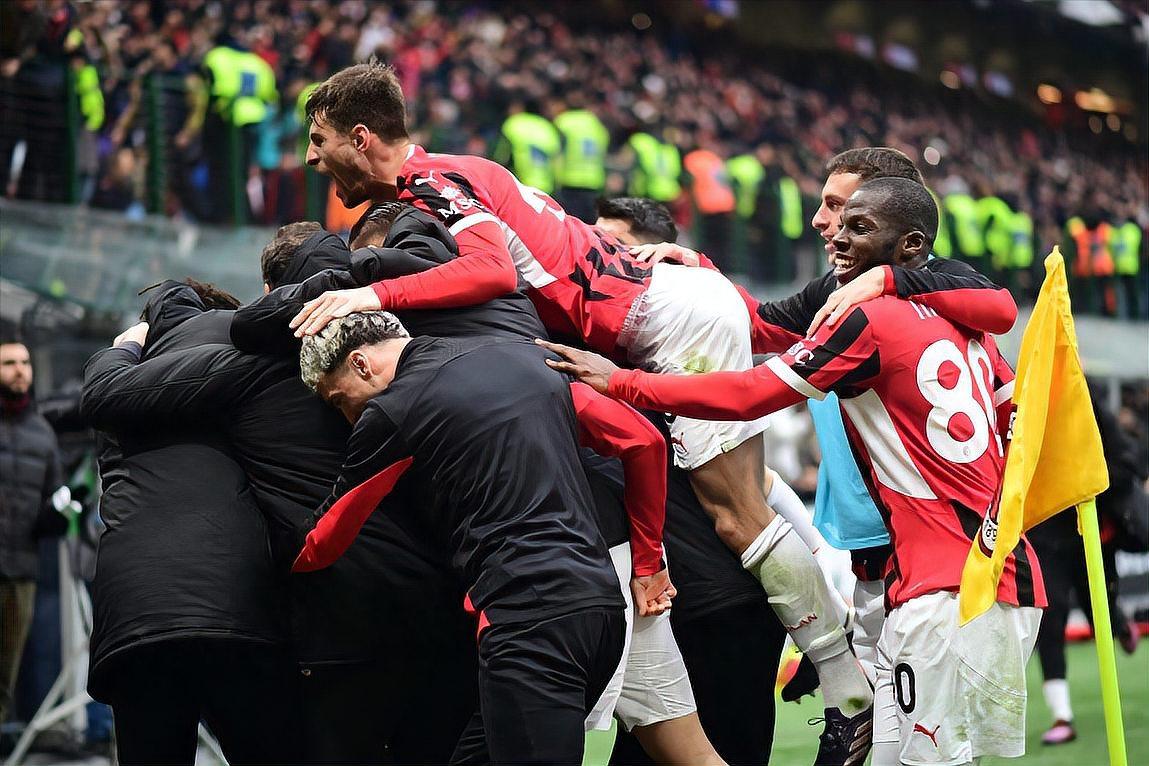 AC米兰客场逆转战胜，挽回颓势再次登顶