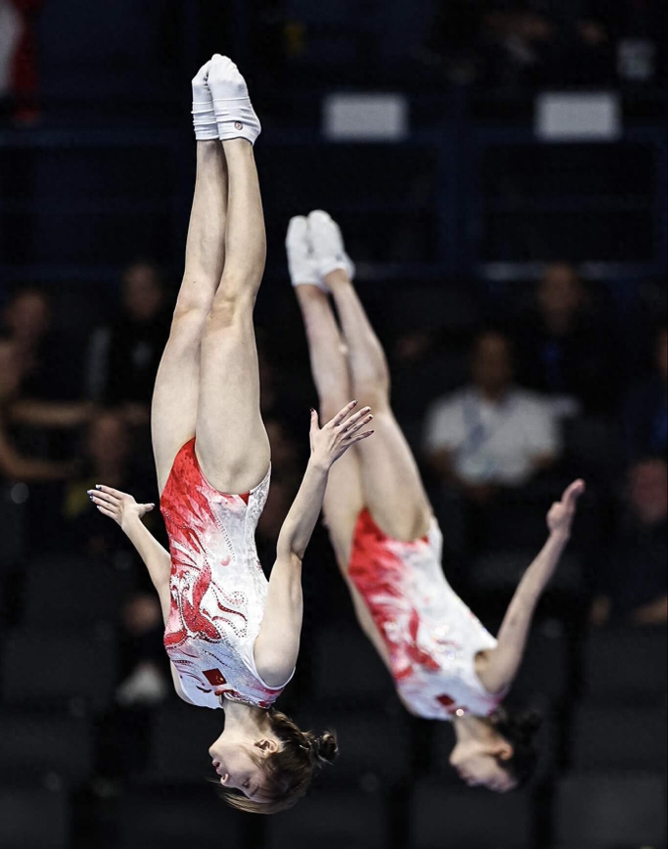 意大利蹦床选手表现出色摘银的简单介绍