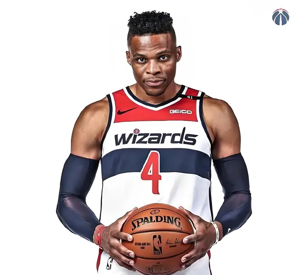 爵士队主力中锋戈贝尔因伤缺席季后赛，球队内外线或受影响的简单介绍