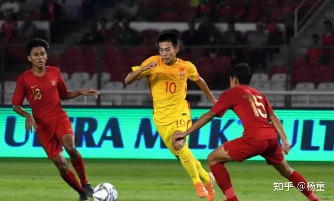 包含佛罗伦萨主场发挥稳定，欲保持连胜势头的词条