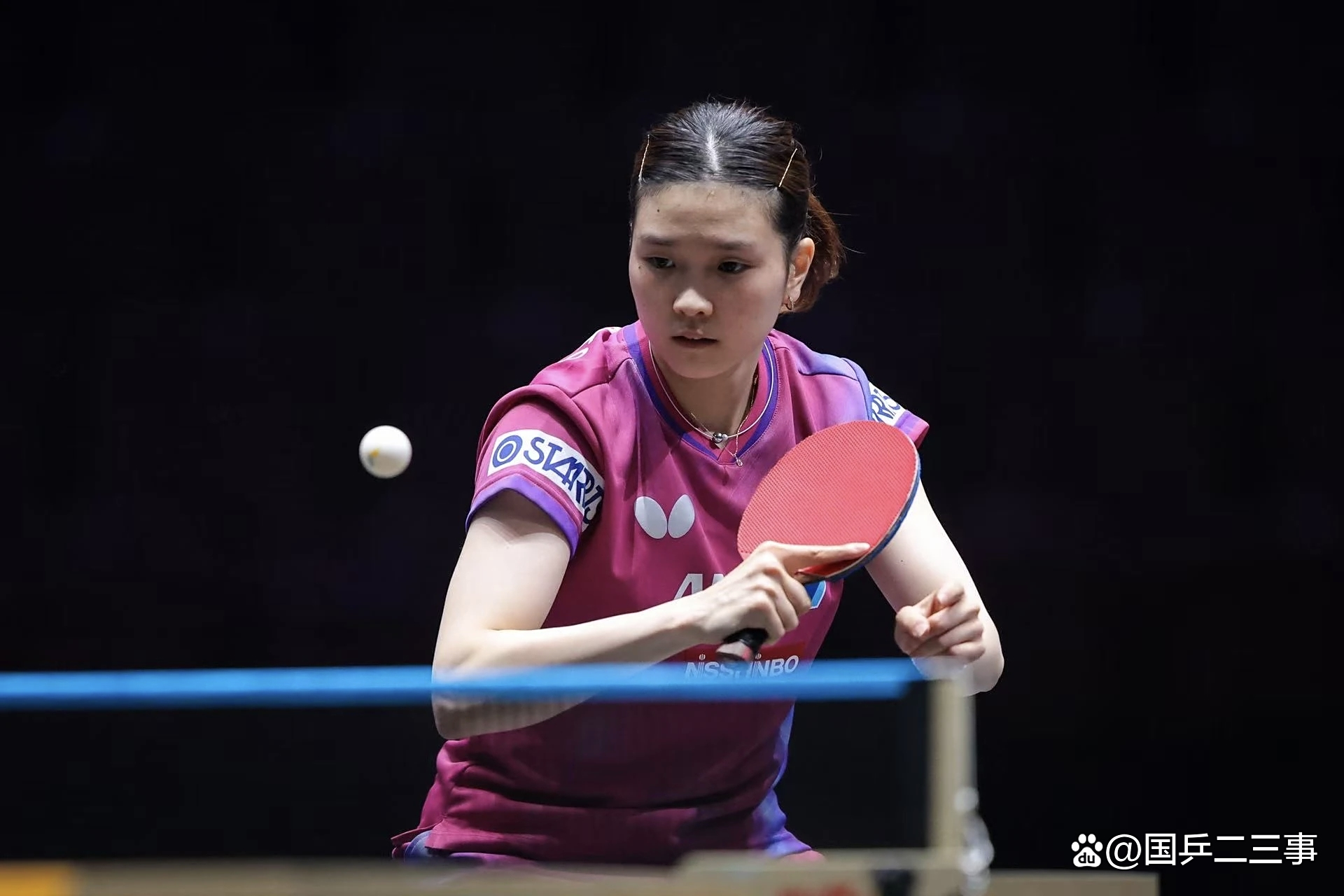 瑞典女子乒乓球选手勇夺银牌