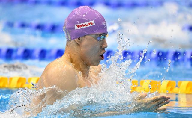 巴西男子游泳选手逆袭夺得第四