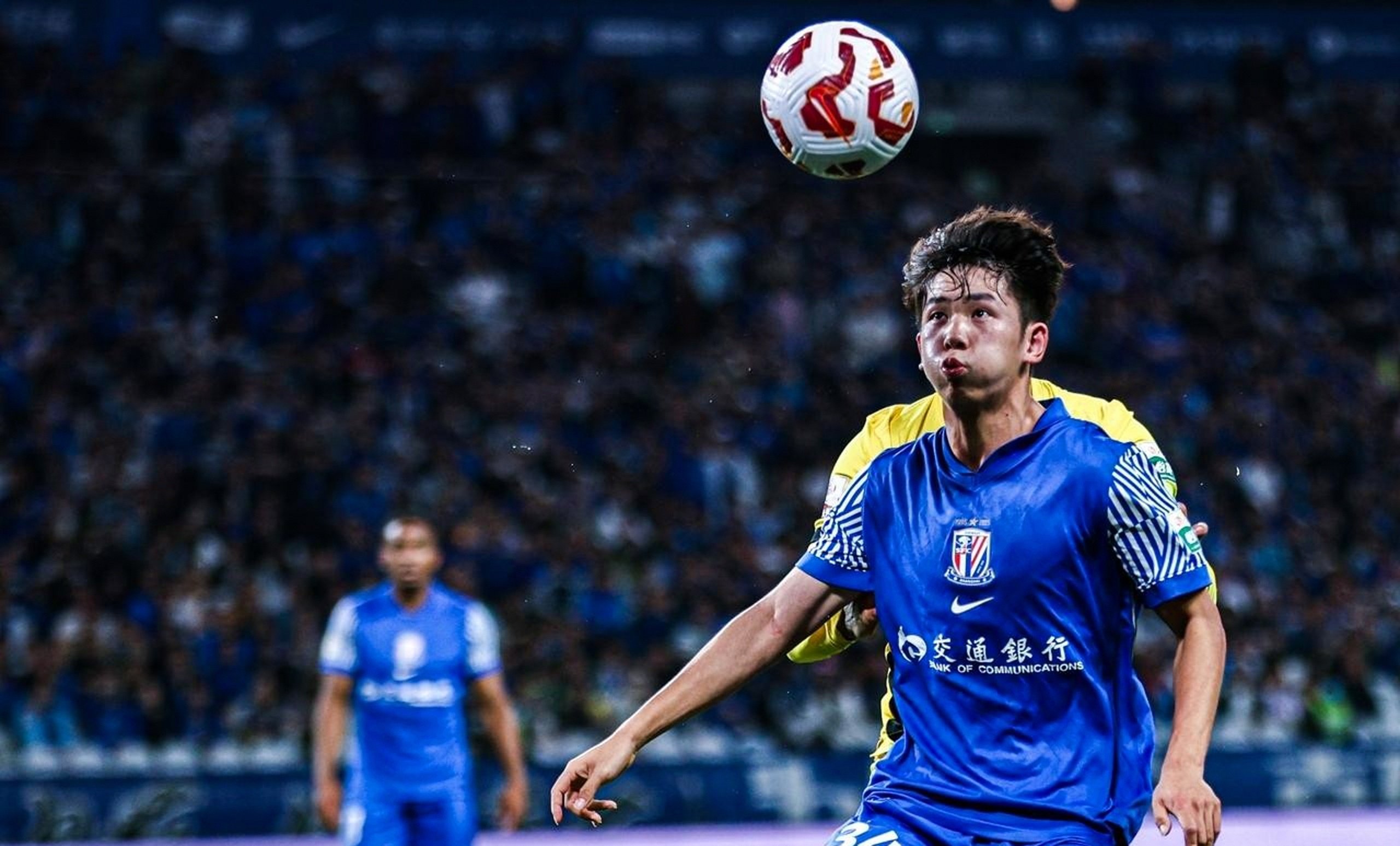 包含上海申花主场豪取三分，晋级希望大增的词条